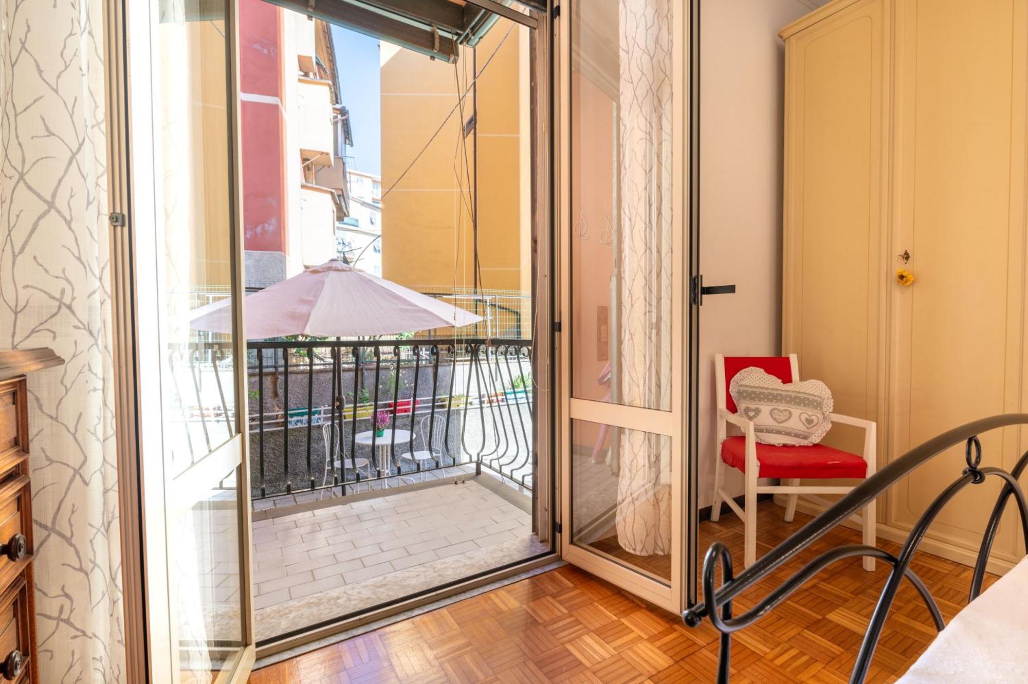 Maison D' Ofelia Chiavari Buitenkant foto